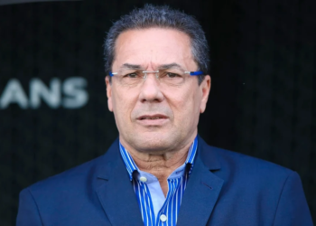 Vanderlei Luxemburgo volta ao Corinthians como solução de emergência