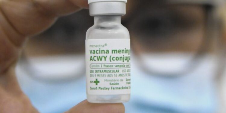 Anvisa concede registro para produção de vacina contra meningite