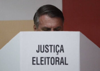 PT vai insistir em ações no TSE mesmo com inelegibilidade de Bolsonaro