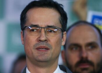 Deltan Dallagnol recorre ao STF para suspender cassação do mandato