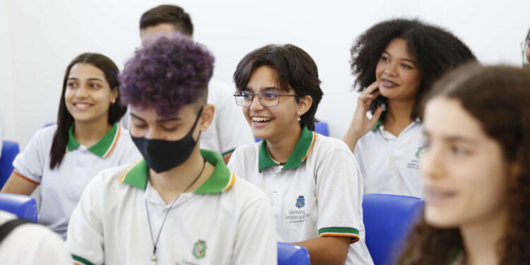 Ceará é o 1º lugar no Índice de Desenvolvimento Humano Municipal do Nordeste e o 12º do Brasil