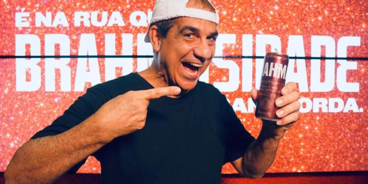 Fortal: Durval Lelys levará convidados especiais para o Bloco Brahma neste domingo