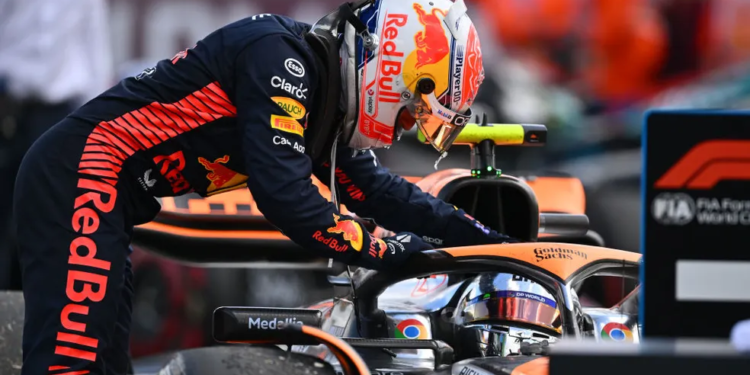 F1: Verstappen vence em Silverstone; Norris e Hamilton completam pódio