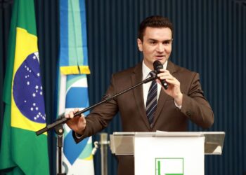 Celso Sabino aceita convite de Lula para o Ministério do Turismo