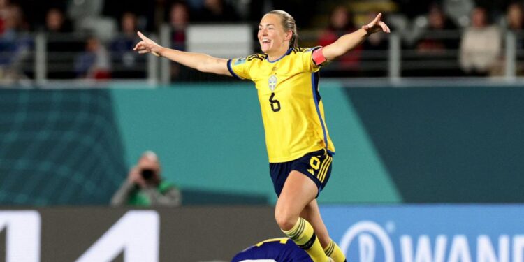 Suécia derrota Japão para manter vivo o sonho de título na Copa