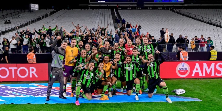 América-MG elimina Bragantino e será adversário do Fortaleza nas quartas da Sul-Americana