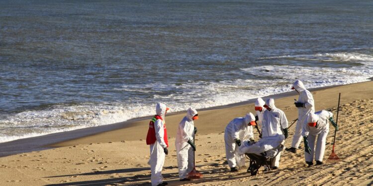 Comunicado importante: Petrobras realiza exercícios simulados na Praia de Canoa Quebrada