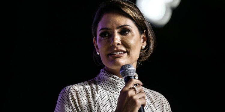 PF pede quebra de sigilo de Michelle Bolsonaro em investigação sobre joias
