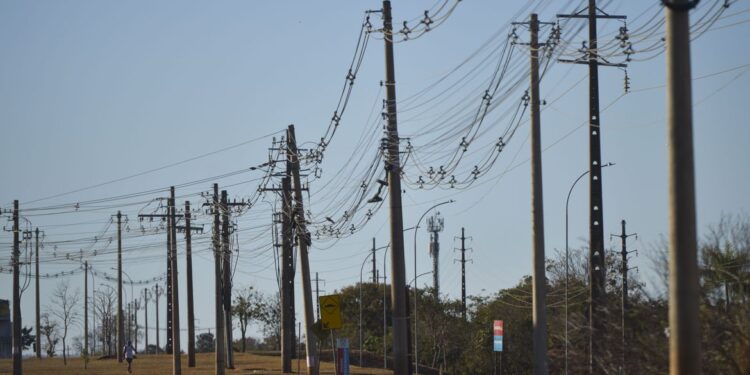 Falha em equipamento de usina contribuiu para apagão, revela ONS