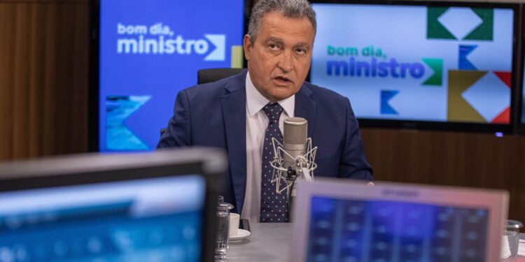 Queda de energia se deve a erro ou falha técnica, diz ministro da Casa Civil