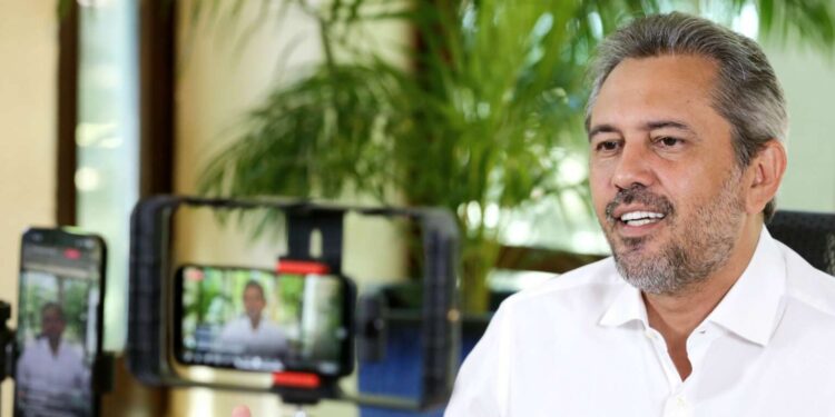 Governador do Ceará anuncia prorrogação de validade de concurso da Seduc