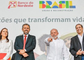 Em Fortaleza, Lula afirma que juros ainda estão altos: “Vamos continuar brigando”