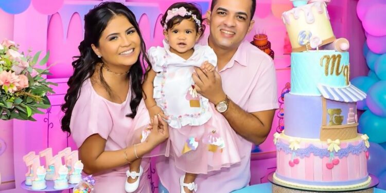 Maria Valentina celebra aniversário de 1 ano ao lado da família e amigos no Celebrare Eventos