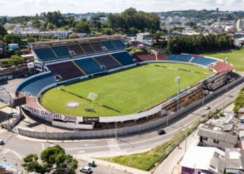 Série D: Caxias-RS enfrenta Ferroviário-CE em casa, no 1º jogo da semi