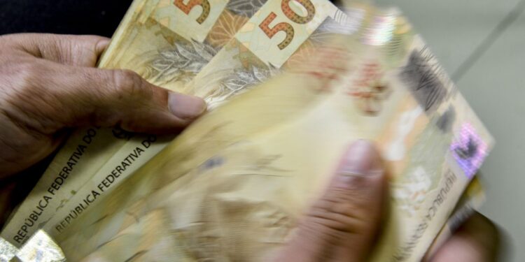 Correntistas ainda têm R$ 7,2 bilhões em contas inativas