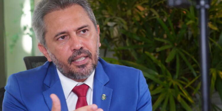 Ceará deve repassar mais de R$ 500 milhões para os professores da rede pública em 2025