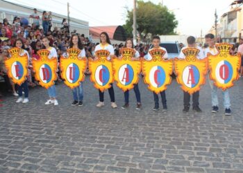 Aracati comemora 181 anos de emancipação política com desfile cívico