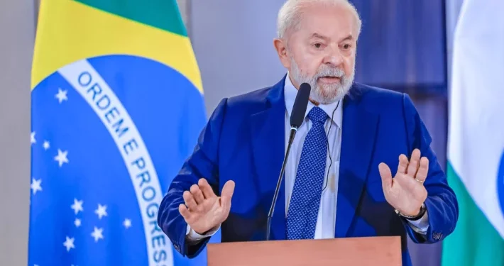 Lula diz que salário mínimo precisa aumentar todo ano