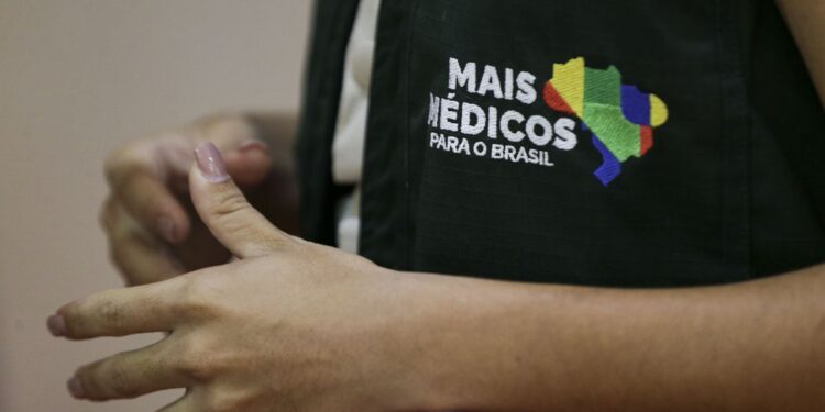 Grupo interministerial vai propor sistema de cotas para o Mais Médicos
