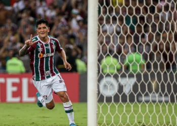 Fluminense supera trauma, vence Boca Juniors na prorrogação e leva 1ª Libertadores