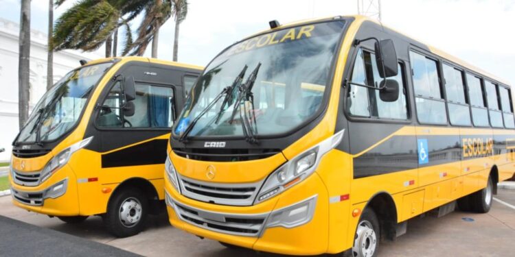 Prefeitura do Aracati disponibiliza transporte gratuito para inscritos no Enem