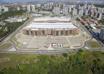 Inaugurado por Bismarck Maia, Centro de Eventos do Ceará é eleito o melhor da região Nordeste