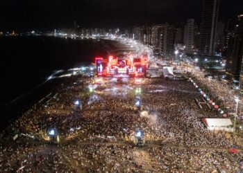 Fortaleza ultrapassa Rio e é o destino mais buscado na web para o Réveillon 2024