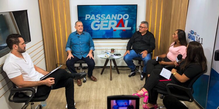 “Questão de pré-candidato virá na hora certa. Agora minha preocupação é trabalhar”, diz Bismarck em entrevista à Sinal