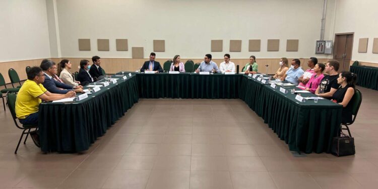 Grupo de trabalho se reúne para discutir organização da Orla de Canoa Quebrada