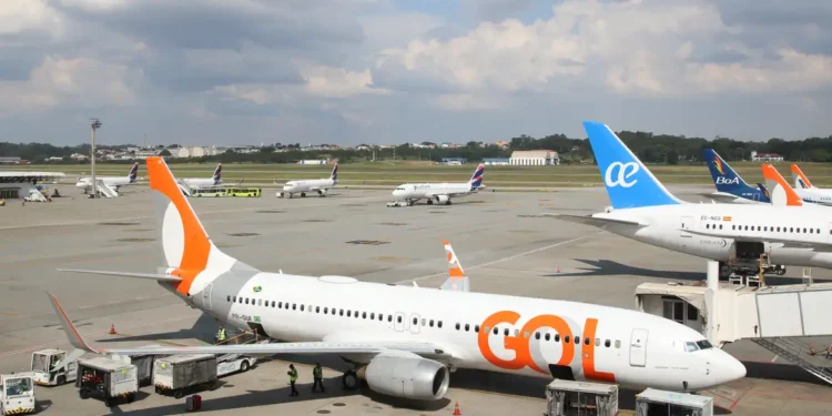 Petrobras reduz em 6% preço médio de querosene de aviação