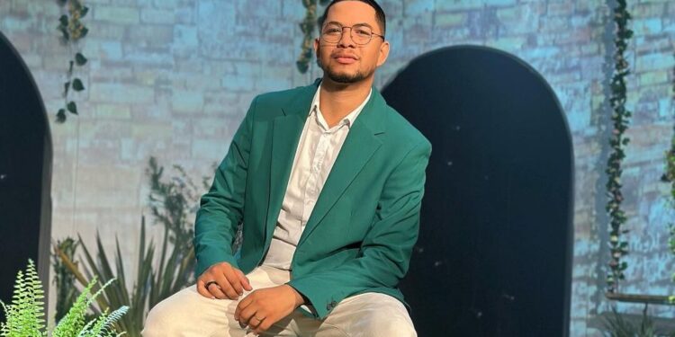 Vídeo mostra cantor Pedro Henrique passando mal em show antes de morrer