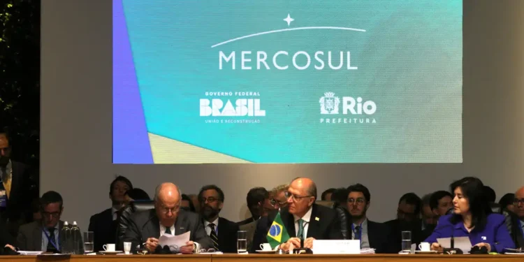 Mercosul espera assinar acordo com UE “muito em breve”, diz chanceler