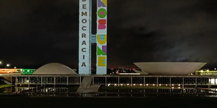 Atos pró-democracia marcam um ano de ações golpistas de 8 de janeiro