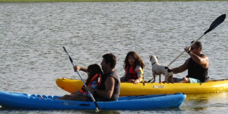 Conheça diferentes destinos em Aracati para curtir num domingo em família