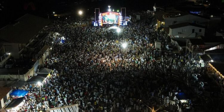 MPCE cobra explicações à Enel sobre falta de energia em Canoa Quebrada durante o réveillon  
