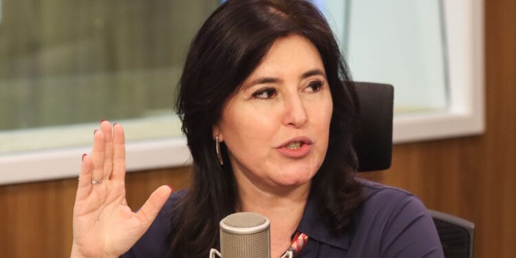 Tebet garante recursos para pagar pisos salariais da saúde e educação