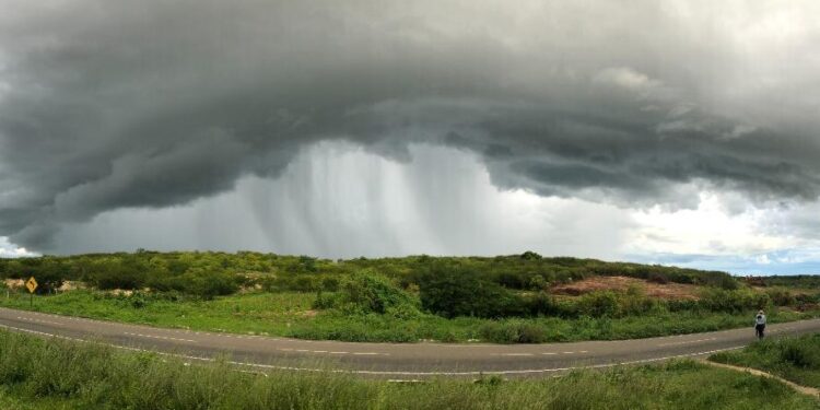 Nordeste pode registrar chuva forte nesta segunda-feira (19)