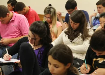 Governo lança Fies Social para estudantes de baixa renda