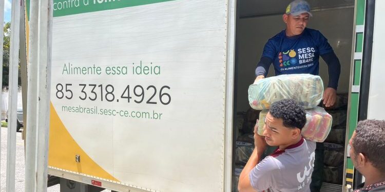 SOS Chuvas: Sistema Fecomércio faz doação para famílias de Aracati