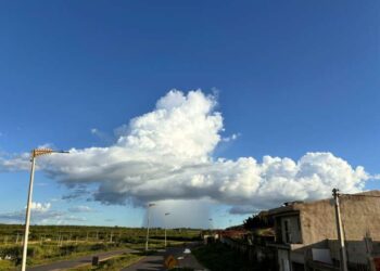 Semana inicia-se com condições para céu mais claro e chuvas pontuais no Ceará