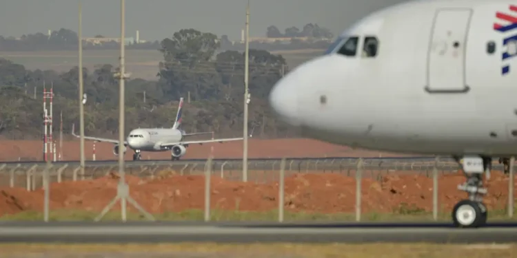 Programa de passagens aéreas acessíveis deve ser lançado em junho