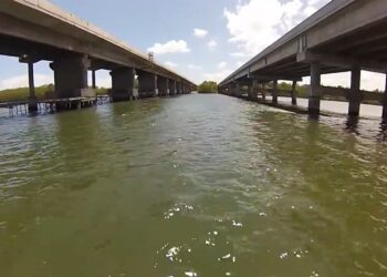 Com projeto de autoria de Eduardo Bismarck, ponte em Aracati recebe o nome Deputado Ernesto Gurgel Valente