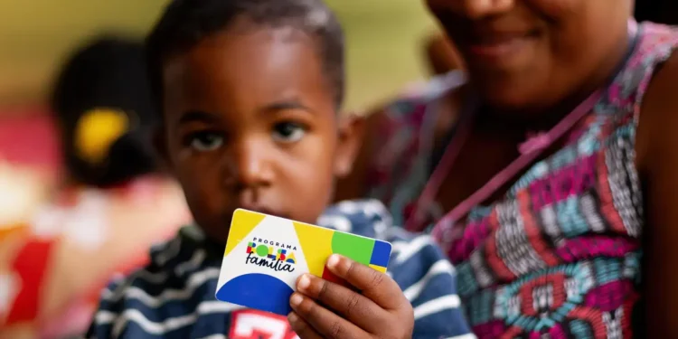 Caixa paga Bolsa Família a beneficiários com NIS de final 6