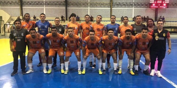 Com grande atuação do goleiro Alan e gol de Ayslan no final, Aracati de Futsal ficou no empate com o Imperial de Horizonte