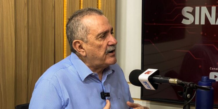 “Será uma mulher”, diz Bismarck sobre pré-candidata à Prefeitura do Aracati