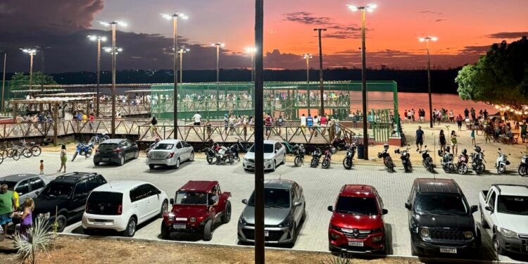 Às margens do Rio Jaguaribe, Platô Zé de Sofia é o novo point de Aracati