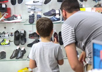 Dia dos Pais deve movimentar mais de R$ 200 milhões em vendas no comércio cearense