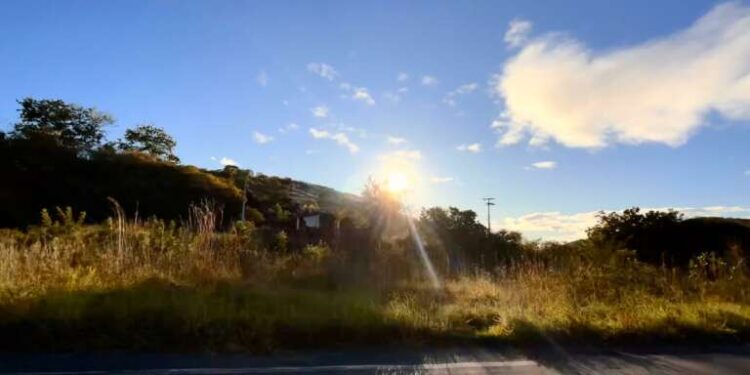 Previsão do tempo alerta para baixa umidade no Ceará nesta sexta-feira