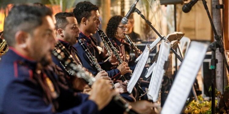 Aracati: Banda Jacques Klein promove agenda de apresentações em agosto na praia de Majorlândia