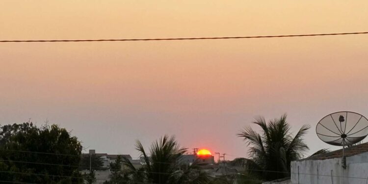 Ceará deve apresentar máximas de de 37ºC e ventos de até 60km/h até quarta (21)